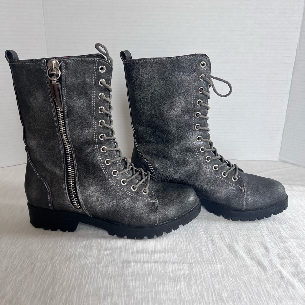 Seven7 Mr. Zipper Women’s Pewter Metallic Combat Boots With Side Zipper Size 6.5
